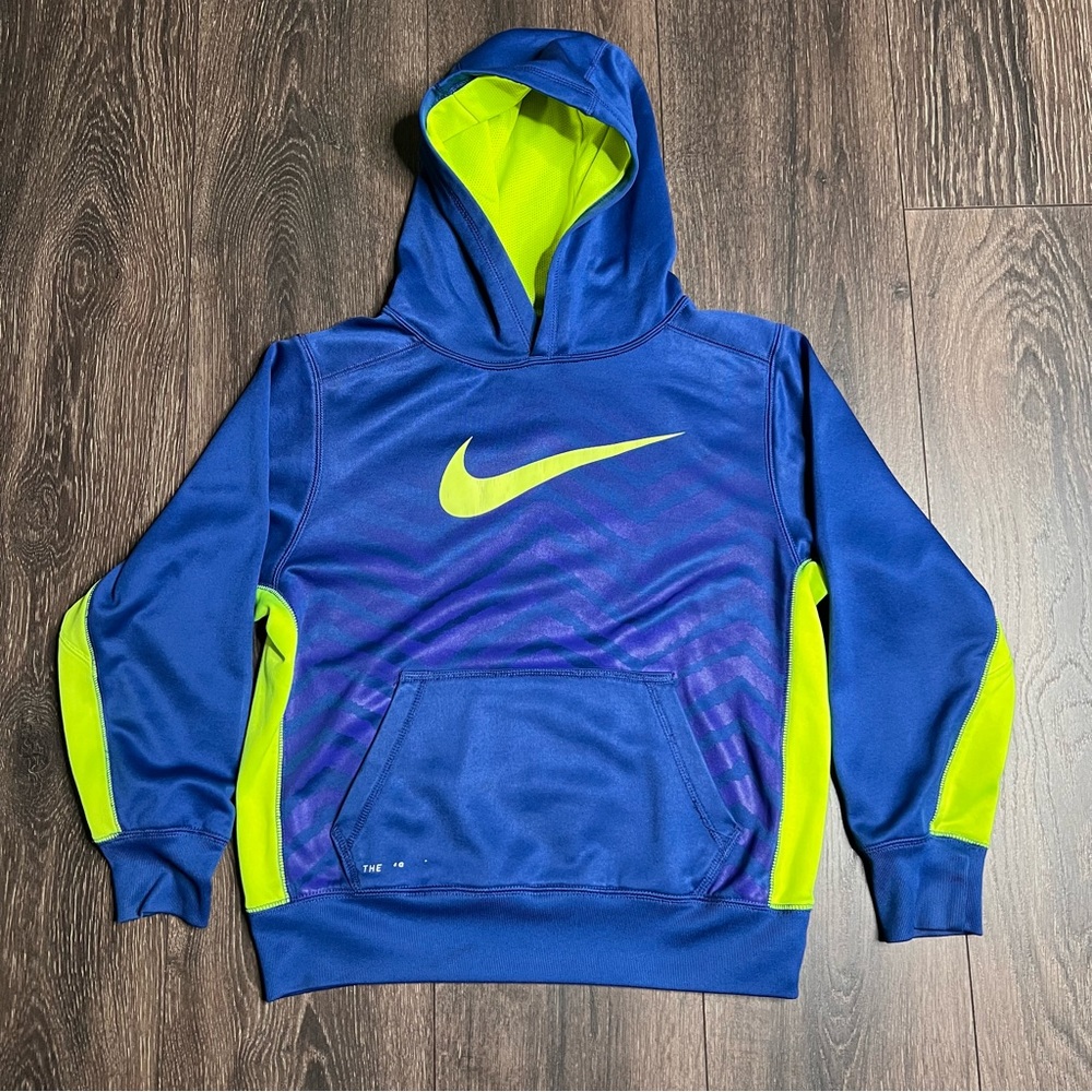 *THREE PACK* Nike Therma-FIT Hoodies: Great for the Upcoming Fall Weather